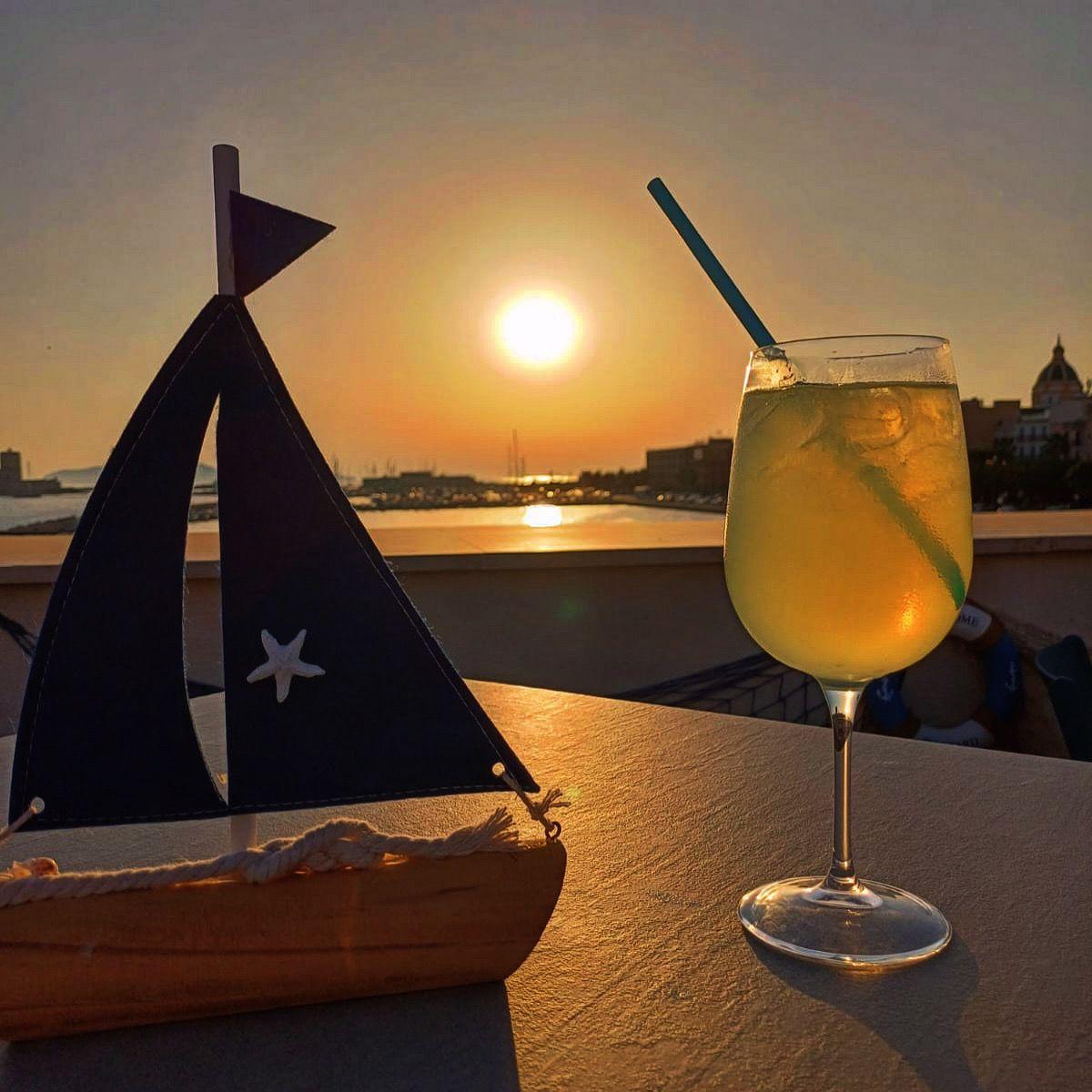 Cocktail al tramonto